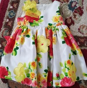 Girls clothes size 8months to 12months